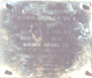 Adna Vredenburg's tombstone close up