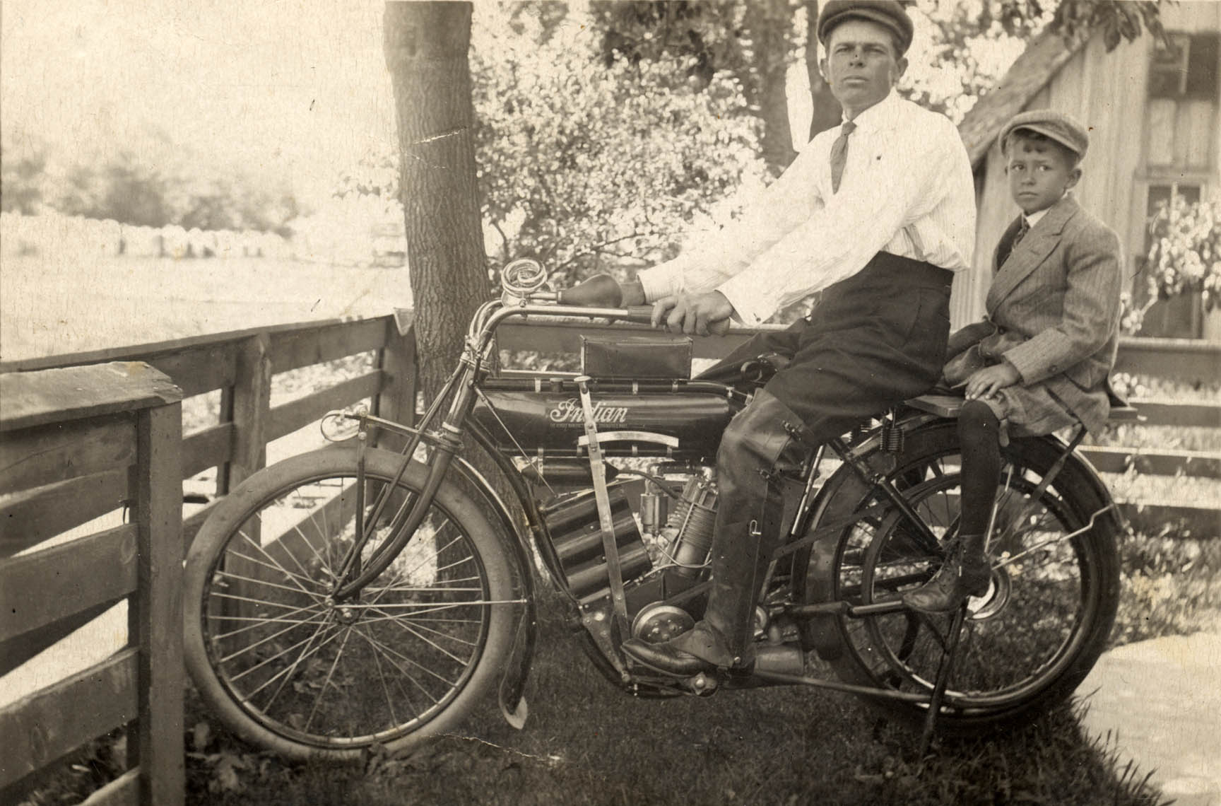 Mark and Clifford Vredenburgh on Indian Motorcycle 1911